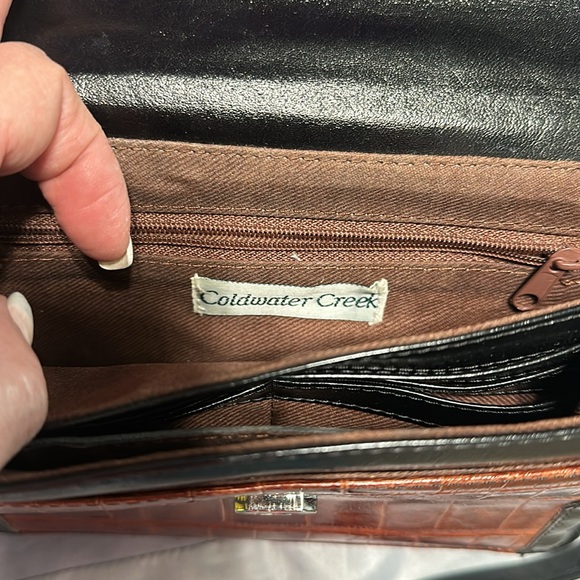 Coldwater Creek wallet style purse. Gives off Brighton vibes. - Picture 6 of 10